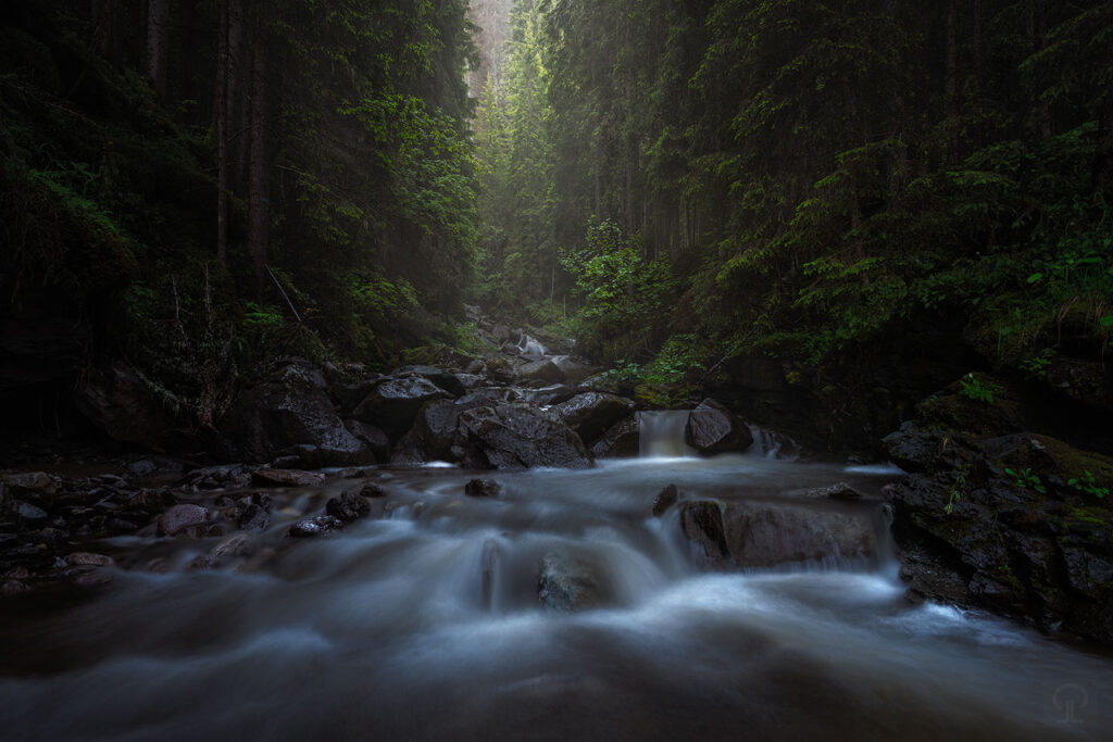 SHADOW CREEK